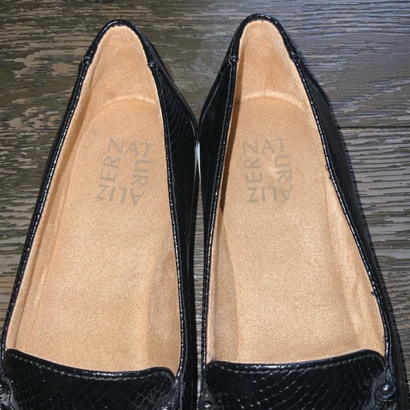 Naturalizer Womens Ranger Slip On Moccasins Loafers Black Snakeskin Size 8 - Picture 9 of 11